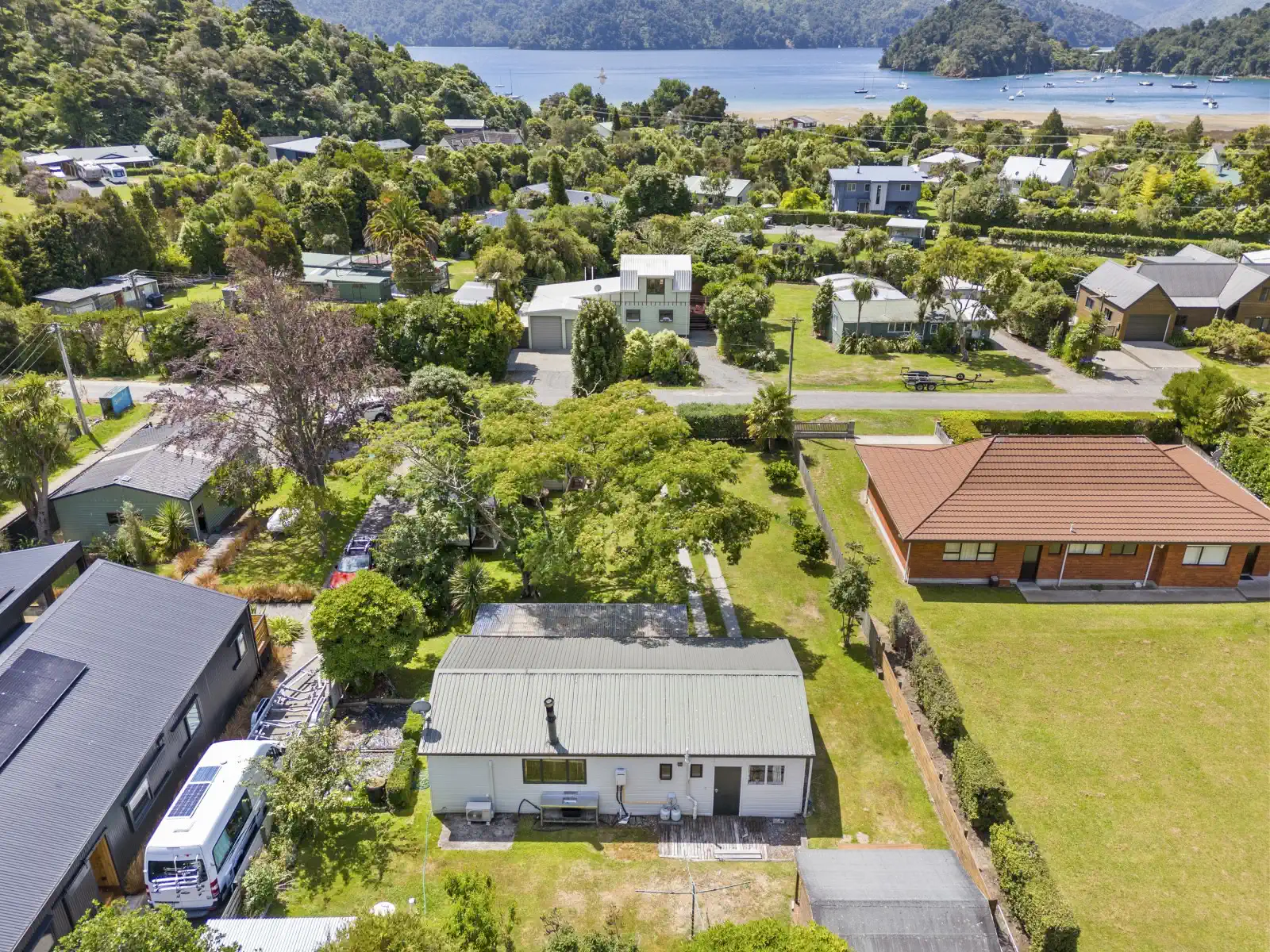 19 Phillips Road Ngākuta Bay